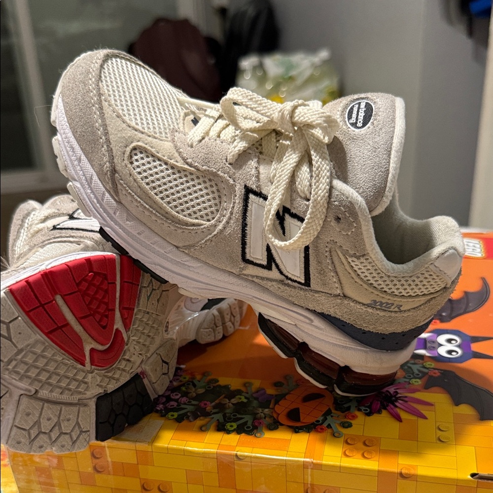 New Balance Kids' 2002R